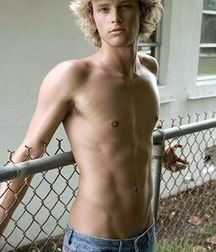 Yet More Topless Boys 59c7b076766a4.jpg