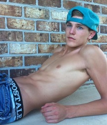 These Topless Boys Are Everywhere! 59ca79b76d743.jpg