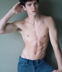 Topless Boys 59db77756b111.jpg