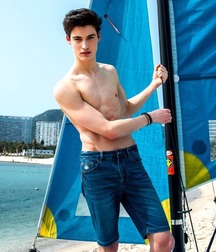 Topless Boys 59db77765b8f7.jpg