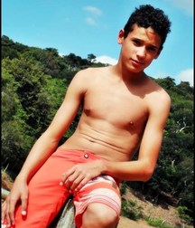 Topless Boys 59db77a20767f.jpg