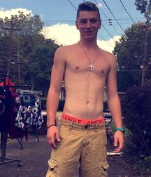 Still No To Shirts! 59ede9abaed99.jpg