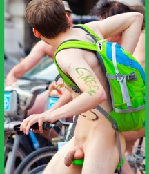 Public Nudity (Bikes) 59f4a77be35cd.jpg