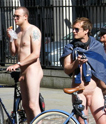 Public Nudity (Bikes) 59f4a78e0b814.jpg