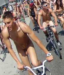 Public Nudity (Bikes) 59f4a792c6b5b.jpg