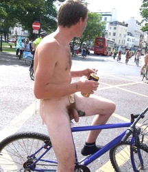 Public Nudity (Bikes) 59f4a7a03a851.jpg