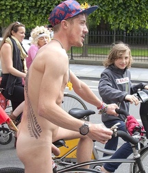 Public Nudity (Bikes) 59f4a7ac24de3.jpg