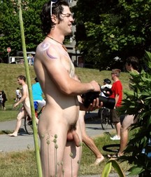 Public Nudity (General) 59f4a8245ab7d.jpg