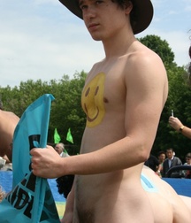 Public Nudity (General) 59f4a83a2fb4c.jpg