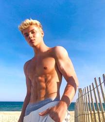 Keep Those Shirts Off! 59f9b521b453a.jpg