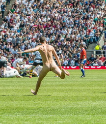 Naked Outdoors 5a132194d472a.jpg