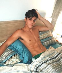 We Don't Need a Shirt! 5a18033bb2b47.jpg