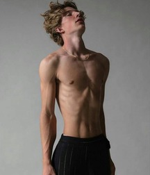 We Don't Need a Shirt! 5a180355ccd80.jpg