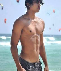 We Don't Need a Shirt! 5a180356c4d77.jpg