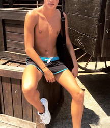 We Don't Need a Shirt! 5a180365b5994.jpg