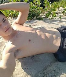 No Shirts Again! 5a1fd6f83e030.jpg