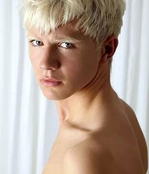 Some Beautiful Faces 5a2fad3436d27.jpg