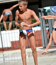 Simply Shirtless 5a47522fd21b7.jpg