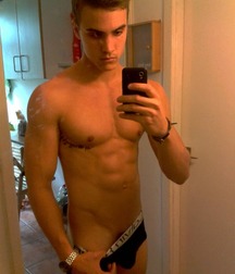 The erotic world of boybodys in the mirror 01