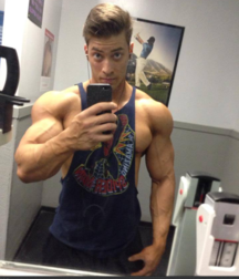 Nice set of selfies, hunks 3 586a1dc7e5667.png