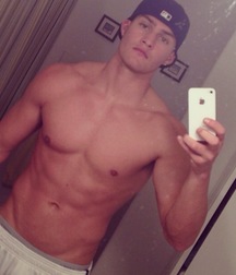 Nice set of selfies, hunks 3 586a1e2f5e980.jpg
