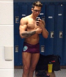 Nice set of selfies, hunks 3 586a1e4a796f0.jpg
