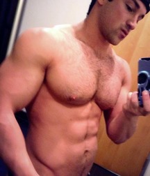 Nice set of selfies, hunks 3 586a1e57a656a.jpg
