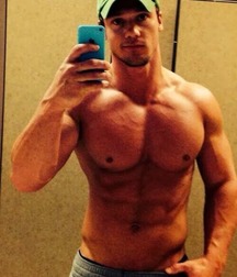 Nice set of selfies, hunks 3 586a1e590cdf7.jpg