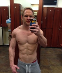 Nice set of selfies, hunks 3 586a1e5c00749.jpg