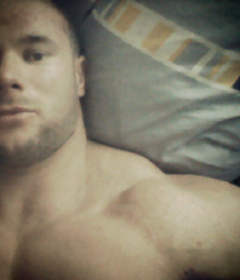 Nice set of selfies, hunks 4 586a1f3b53f3e.png