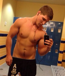 Nice set of selfies, hunks 4 586a1f4545740.jpg