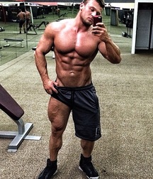 Nice set of selfies, hunks 4 586a1f574ee29.jpg
