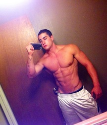 Nice set of selfies, hunks 4 586a1f5e18a1c.jpg