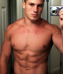 Nice set of selfies, hunks 4 586a1f60481a9.jpg