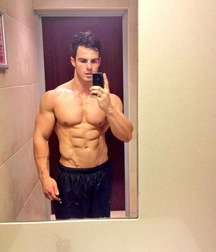 Nice set of selfies, hunks 4 586a1f613e7e7.jpg