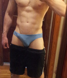 Nice set of selfies, hunks 4 586a1f7ae4b3b.jpg