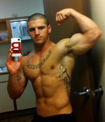 Nice set of selfies, hunks 4 586a1f836c8f0.jpg