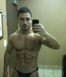 Nice set of selfies, hunks 4 586a1fa6332be.jpg