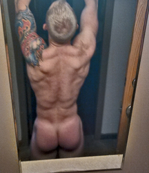 Nice set of selfies, hunks 4 586a1fab83e6c.jpg