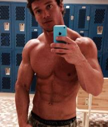 Nice set of selfies, hunks 4 586a1fc94dbd3.jpg