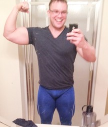 Nice set of selfies, hunks 5 586a20372524c.jpg