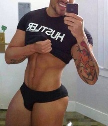 Nice set of selfies, hunks 5 586a207fc1589.jpg