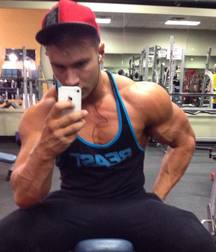 Nice set of selfies, hunks 6 586a212a38f09.jpg