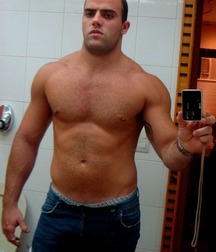 Nice set of selfies, hunks 6 586a214bd9ff2.jpg