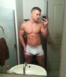 Nice set of selfies, hunks 6 586a215d86971.jpg