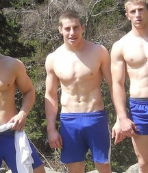 20170107 xable shirtless 5870bd27dc497.jpg