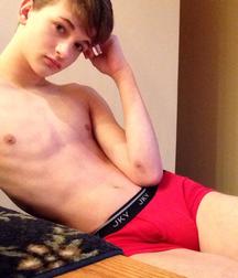 Cute Boys - No Nudes 58757b8198931.jpg