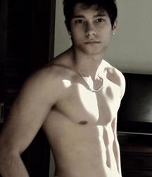 Shirtless boys from net 5874bb459b3a3.jpg