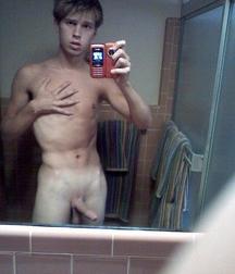 Mirror and selfies 587a2eef5196f.jpg