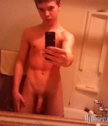Mirror and selfies 587a2ef080471.jpg